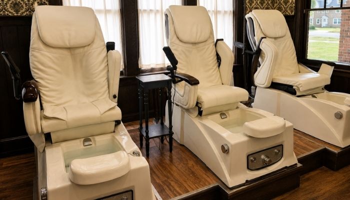 Iridescence Signature Spa Day